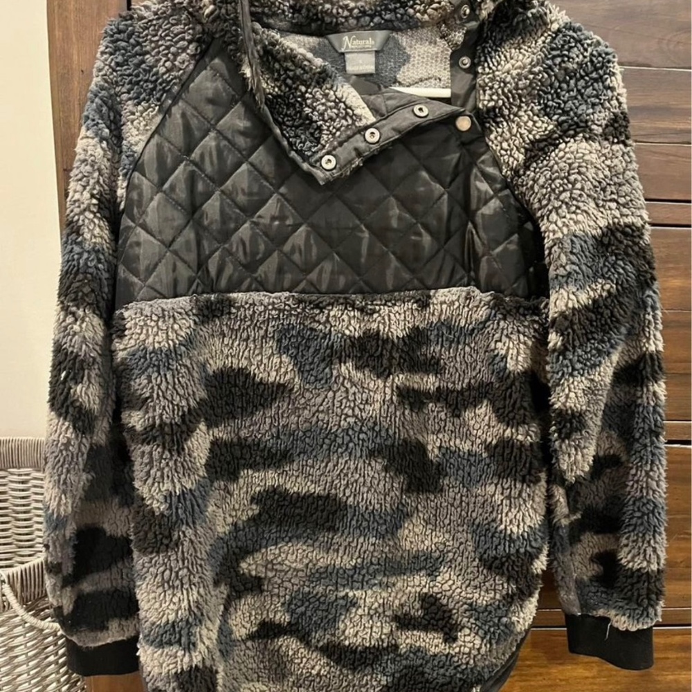 Camo Sherpa